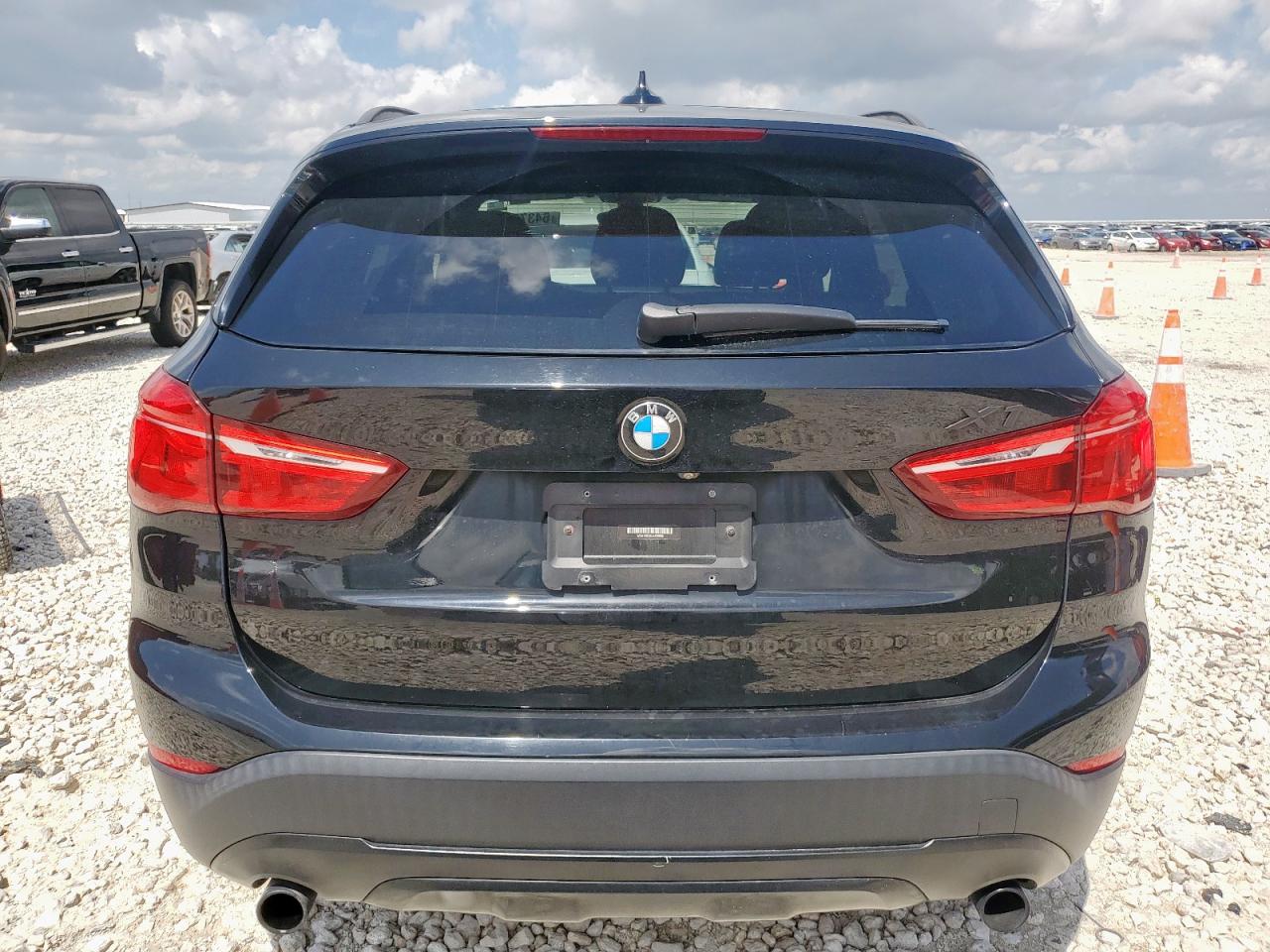 2018 BMW X1 xDrive28I VIN: WBXHT3C3XJ5K22005 Lot: 64372195