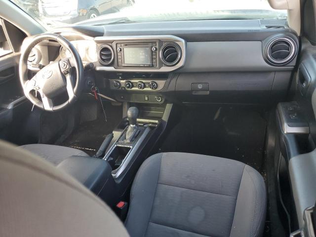 Pickups TOYOTA TACOMA 2017 Szary