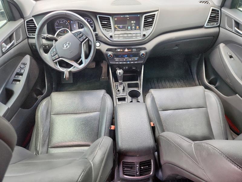 Parquets HYUNDAI TUCSON 2017 Silver
