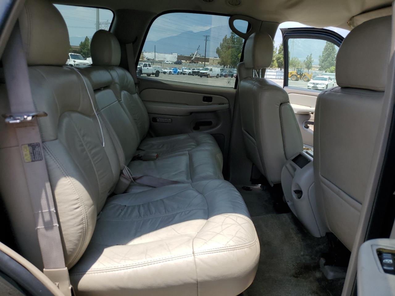 2002 Chevrolet Tahoe C1500 VIN: 1GNEC13T52R290024 Lot: 65583635