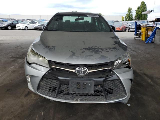  TOYOTA CAMRY 2015 Silver