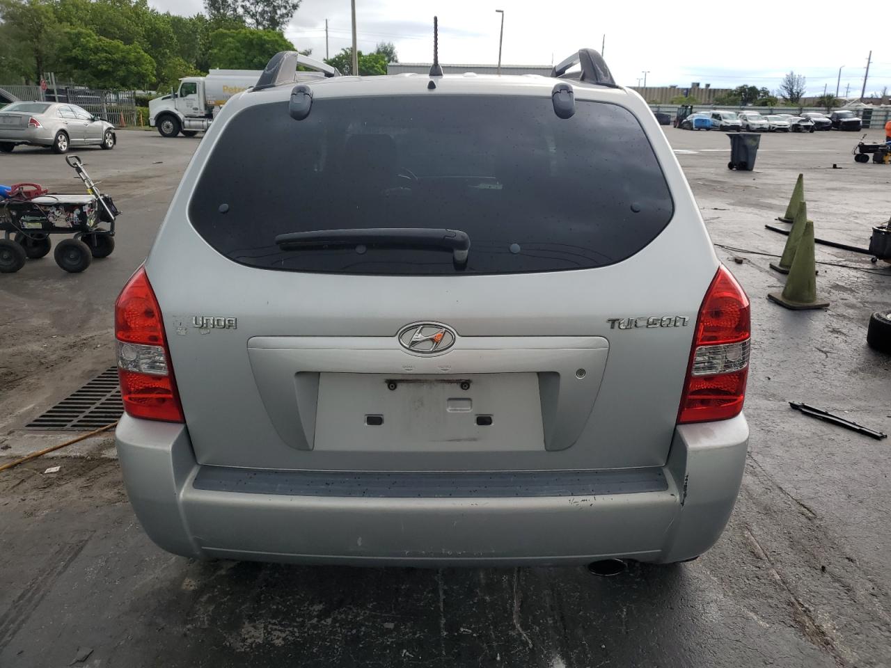 2007 Hyundai Tucson Gls VIN: KM8JM12B57U618958 Lot: 64361995