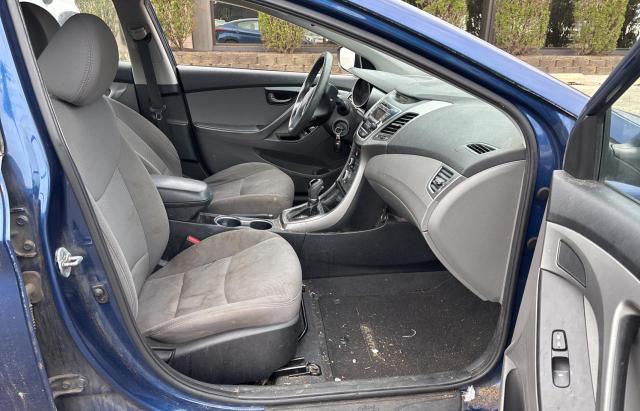 Sedans HYUNDAI ELANTRA 2016 Granatowy