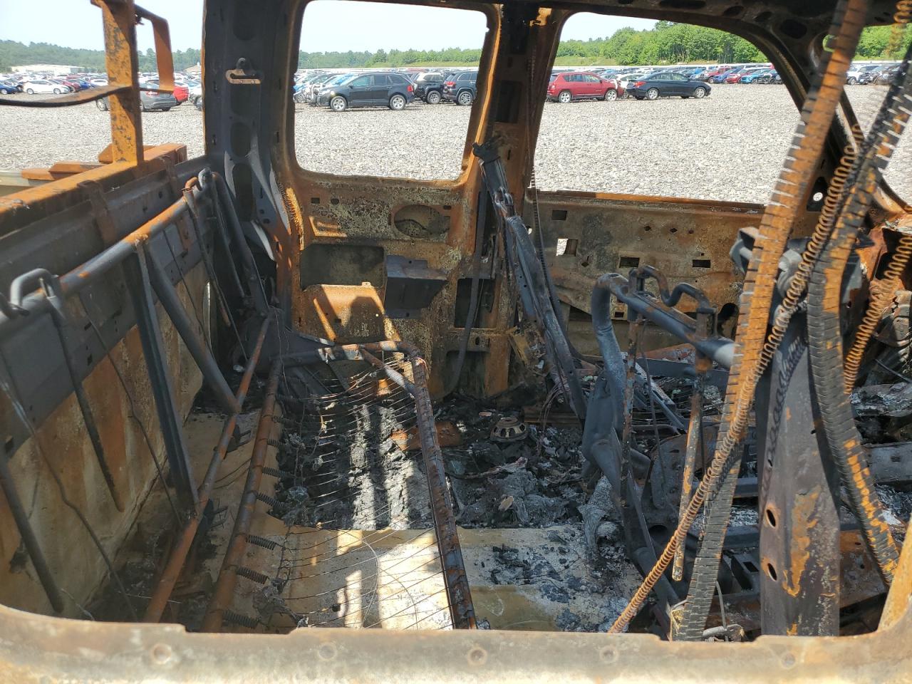 2004 GMC Sierra K2500 Heavy Duty VIN: 1GTHK29GX4E392812 Lot: 66714755