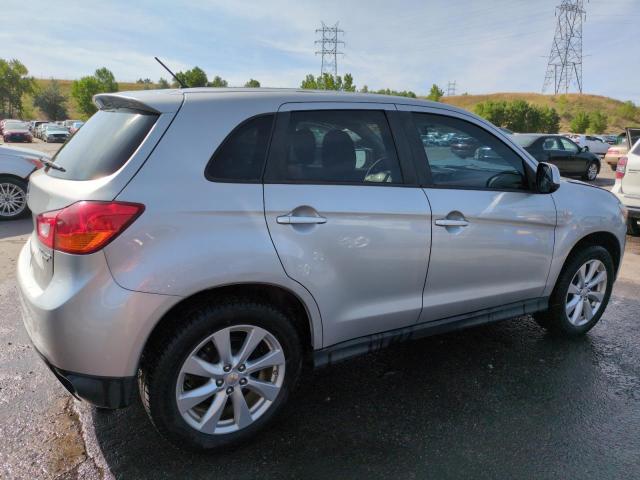  MITSUBISHI OUTLANDER 2015 Silver