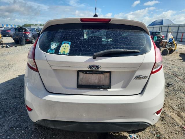  FORD FIESTA 2016 Biały