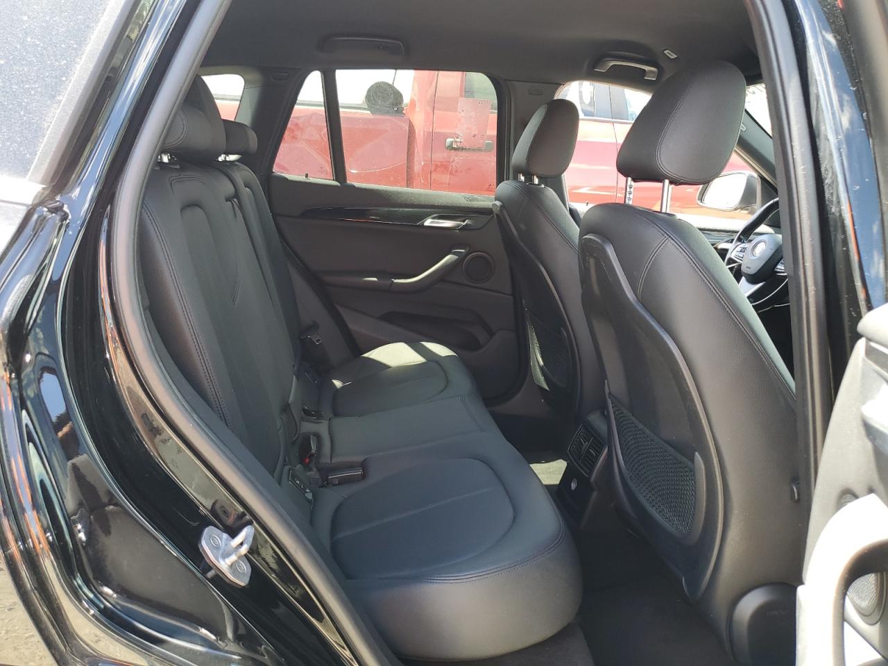 2018 BMW X1 xDrive28I VIN: WBXHT3C31J5K22734 Lot: 65258795