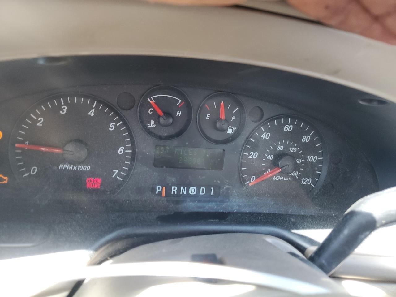 2004 Ford Taurus Se VIN: 1FAFP53U84A130938 Lot: 64774885