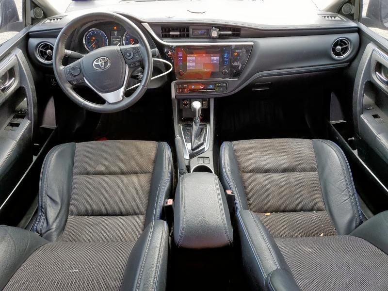  TOYOTA COROLLA 2017 Серебристый