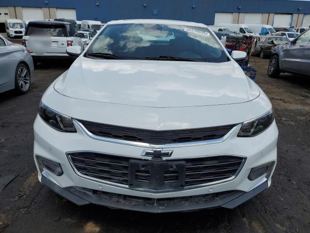 Sedans CHEVROLET MALIBU 2017 Biały
