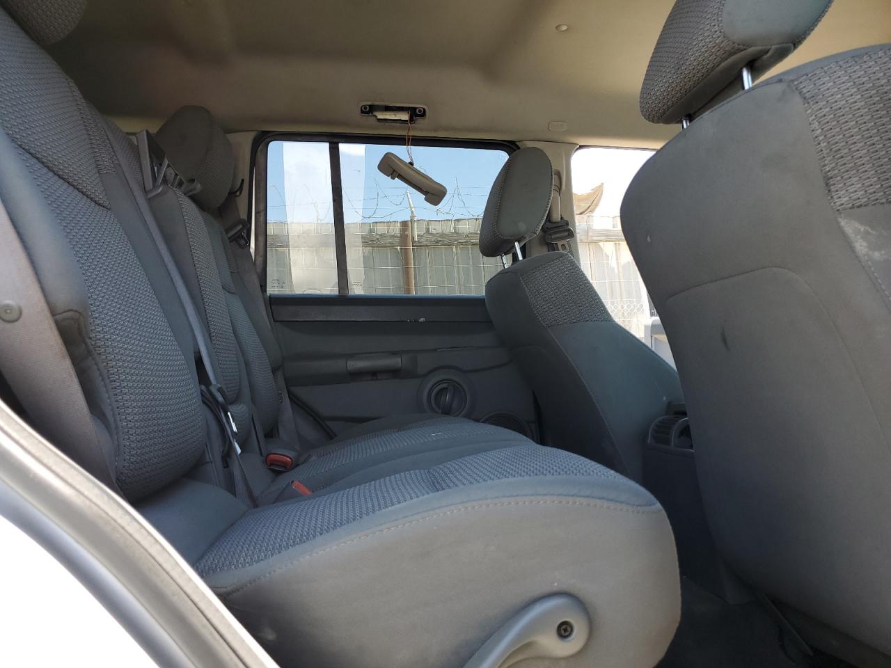 2016 Jeep Commander VIN: 1J8HH48NX6C330781 Lot: 66964105