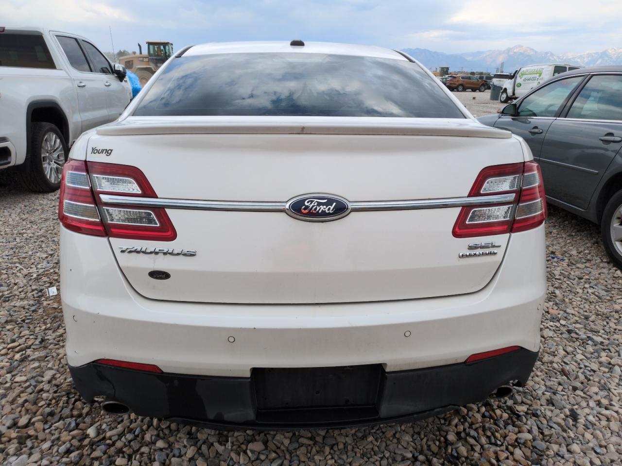 2013 Ford Taurus Sel VIN: 1FAHP2E87DG175180 Lot: 62793735
