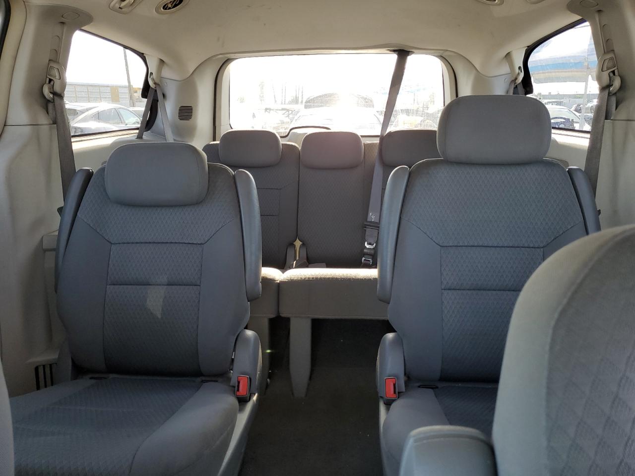 2009 Chrysler Town & Country Lx VIN: 2A8HR44E89R656089 Lot: 65442645