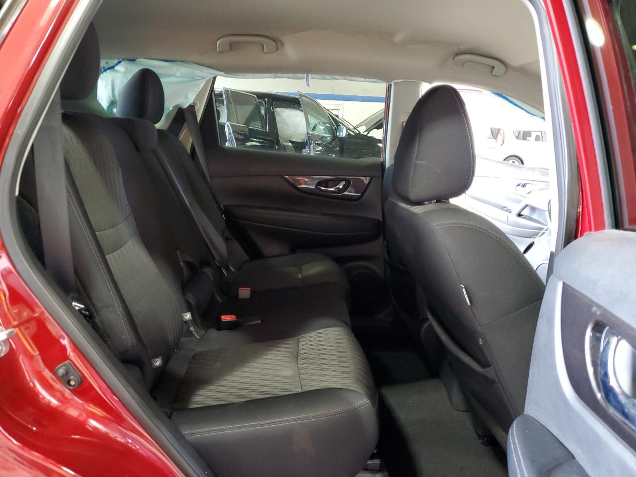 2019 Nissan Rogue S VIN: 5N1AT2MT2KC800081 Lot: 64792485