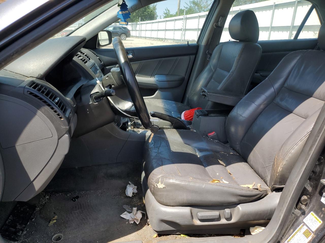 2005 Honda Accord Ex VIN: 1HGCM56805A024555 Lot: 65885235