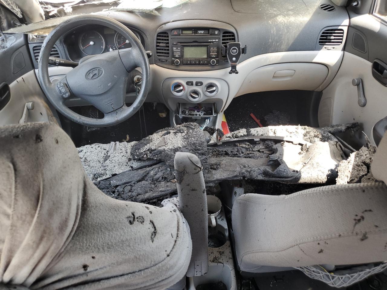 2009 Hyundai Accent Gls VIN: KMHCN46C79U312695 Lot: 65011765