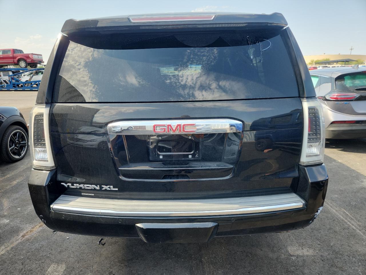 2015 GMC Yukon Xl Denali VIN: 1GKS2JKJ1FR508520 Lot: 64903695