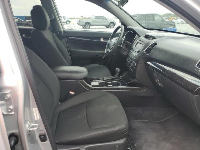  KIA SORENTO 2015 Серебристый