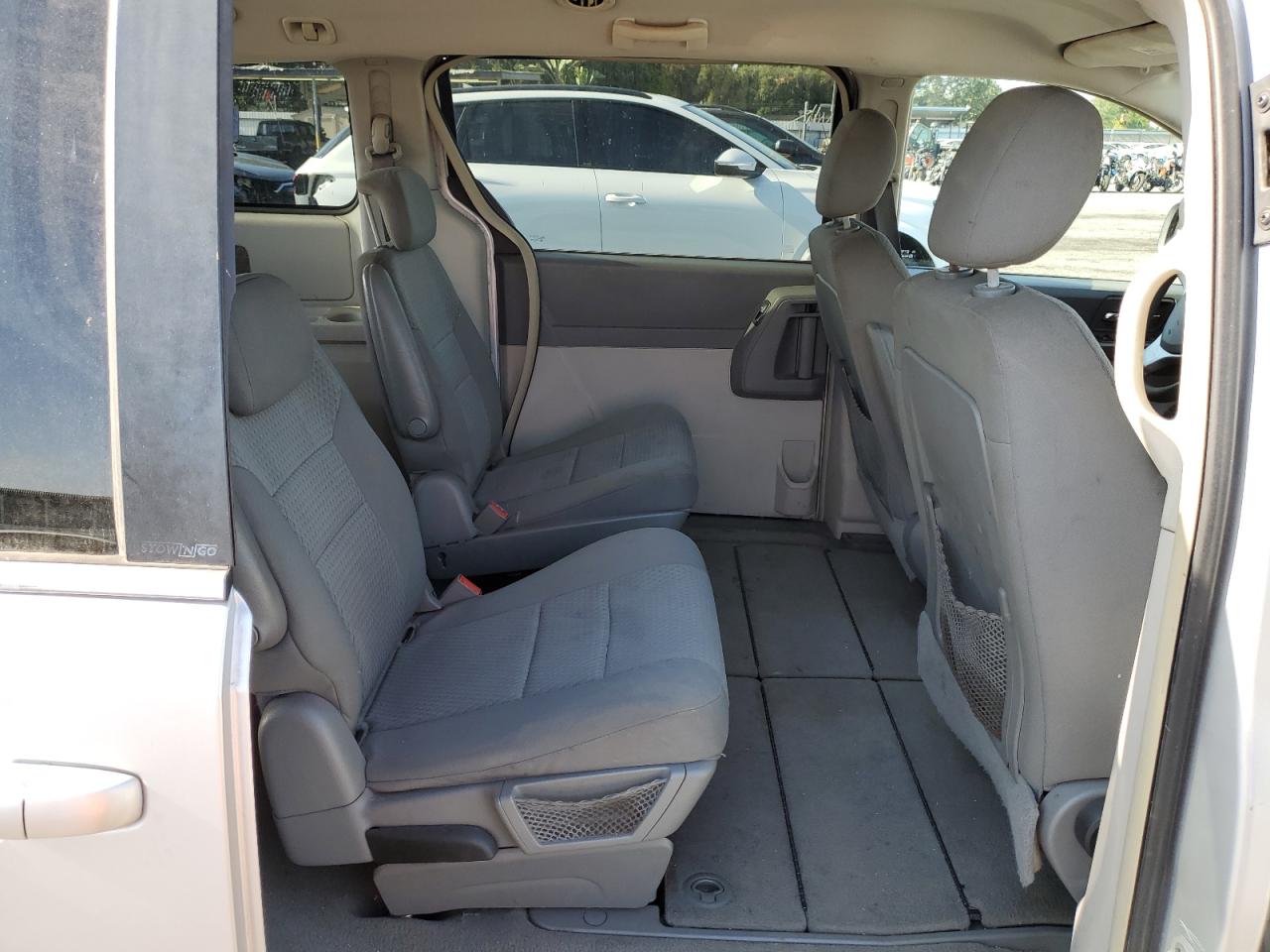 2009 Chrysler Town & Country Lx VIN: 2A8HR44E89R656089 Lot: 65442645