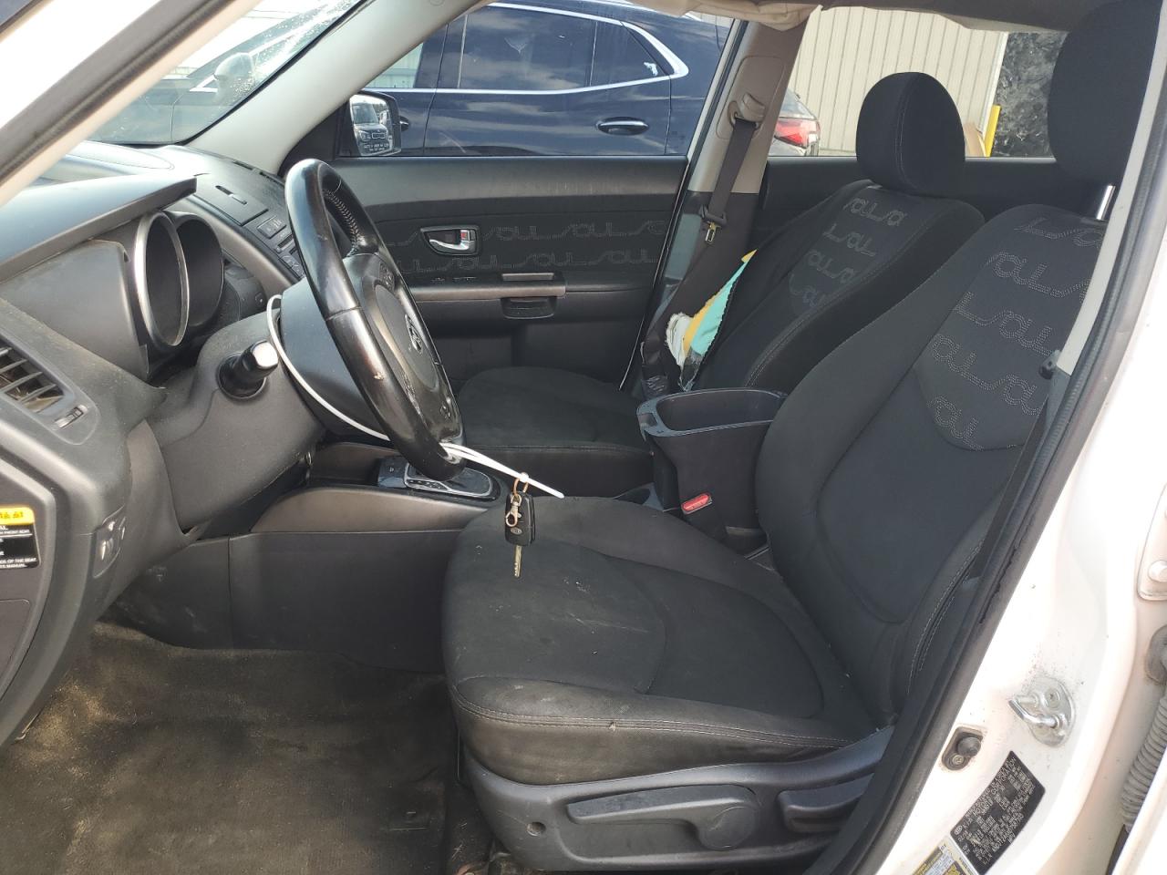 2013 Kia Soul + VIN: KNDJT2A6XD7587105 Lot: 64999505