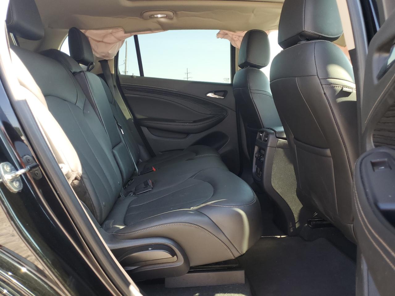 2017 Buick Envision Essence VIN: LRBFXBSA8HD062627 Lot: 63702105