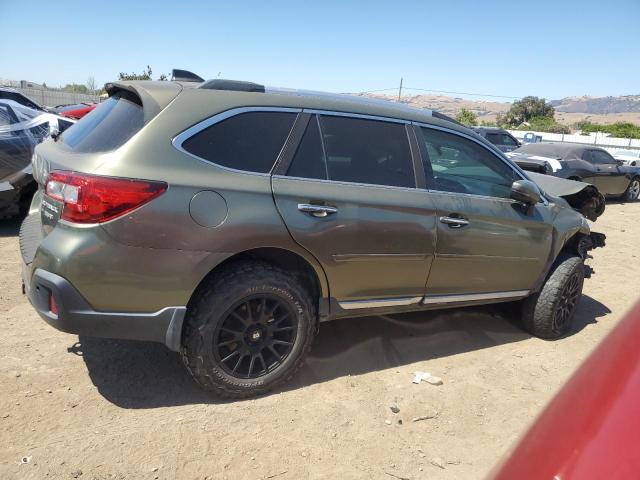 SUBARU OUTBACK 2018 Green