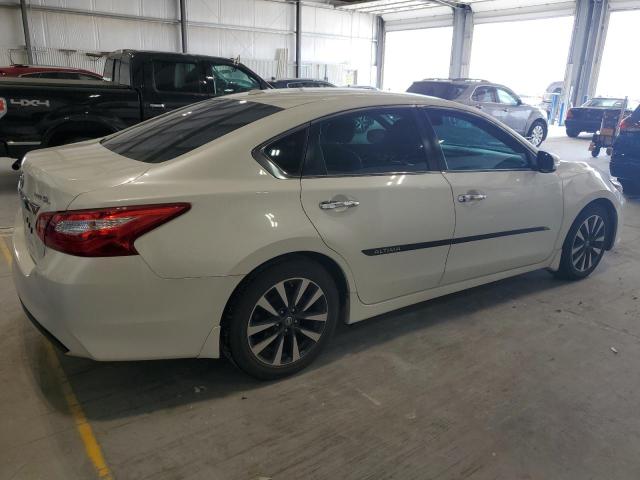  NISSAN ALTIMA 2016 Белы
