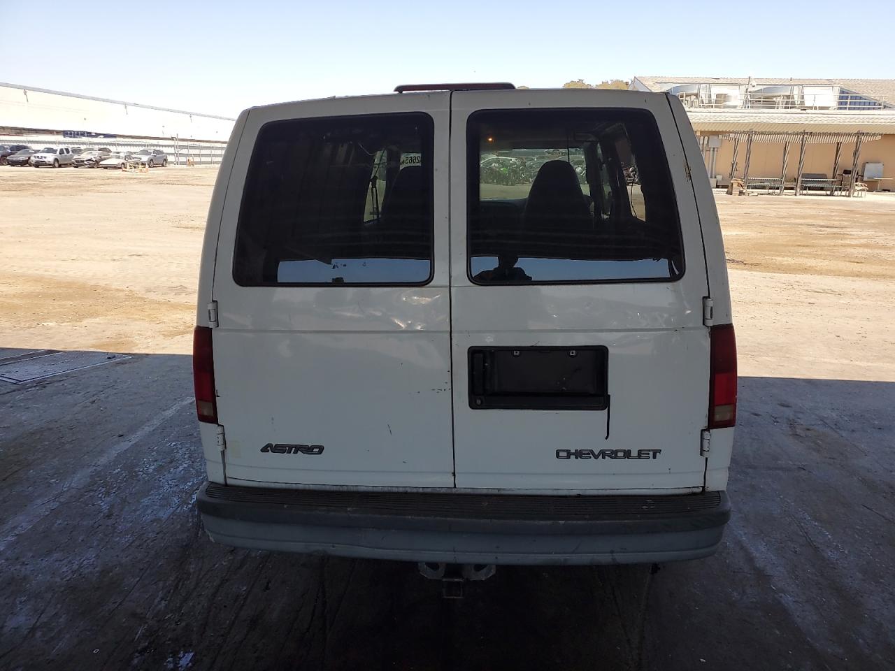 2002 Chevrolet Astro VIN: 1GCDM19X72B155387 Lot: 63782665