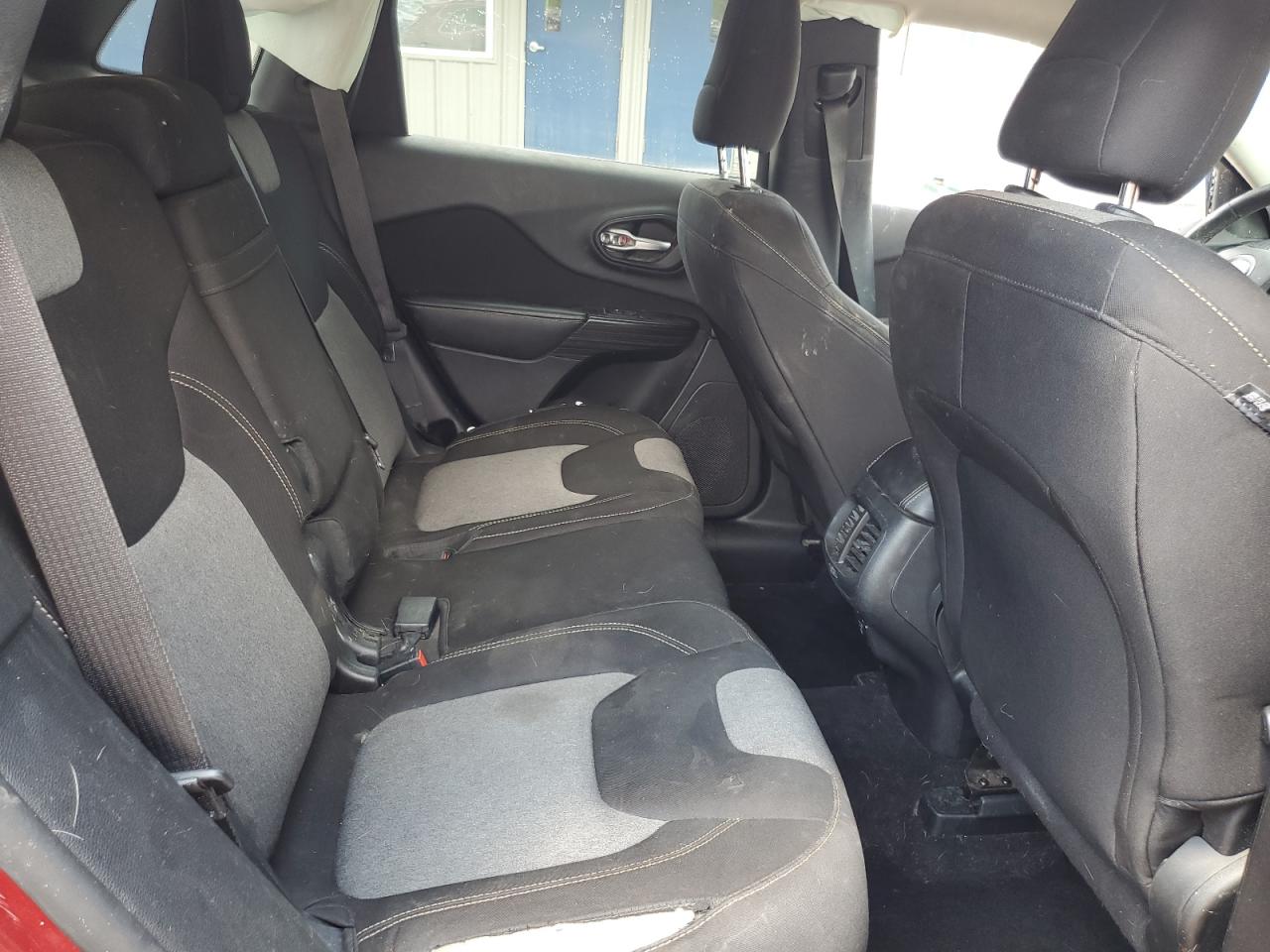 2014 Jeep Cherokee Latitude VIN: 1C4PJMCB7EW204024 Lot: 63393365