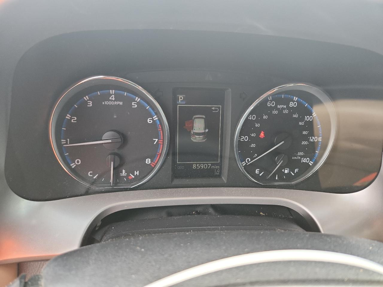 JTMDFREV4JD245872 TOYOTA RAV4 2018