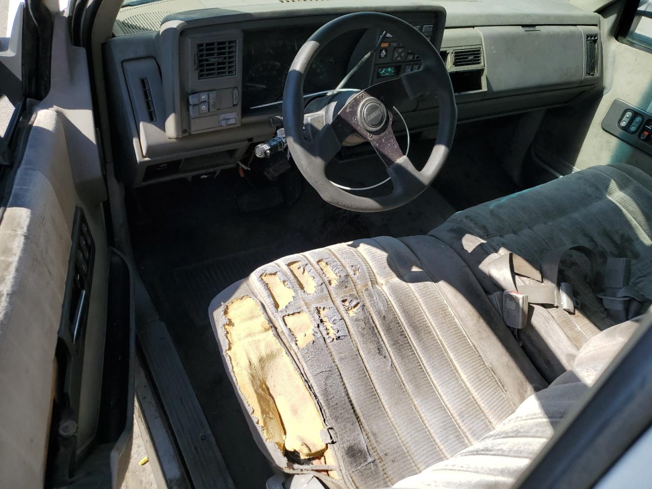 1994 Chevrolet Gmt-400 C1500 VIN: 2GCEC19K1R1144522 Lot: 63304035
