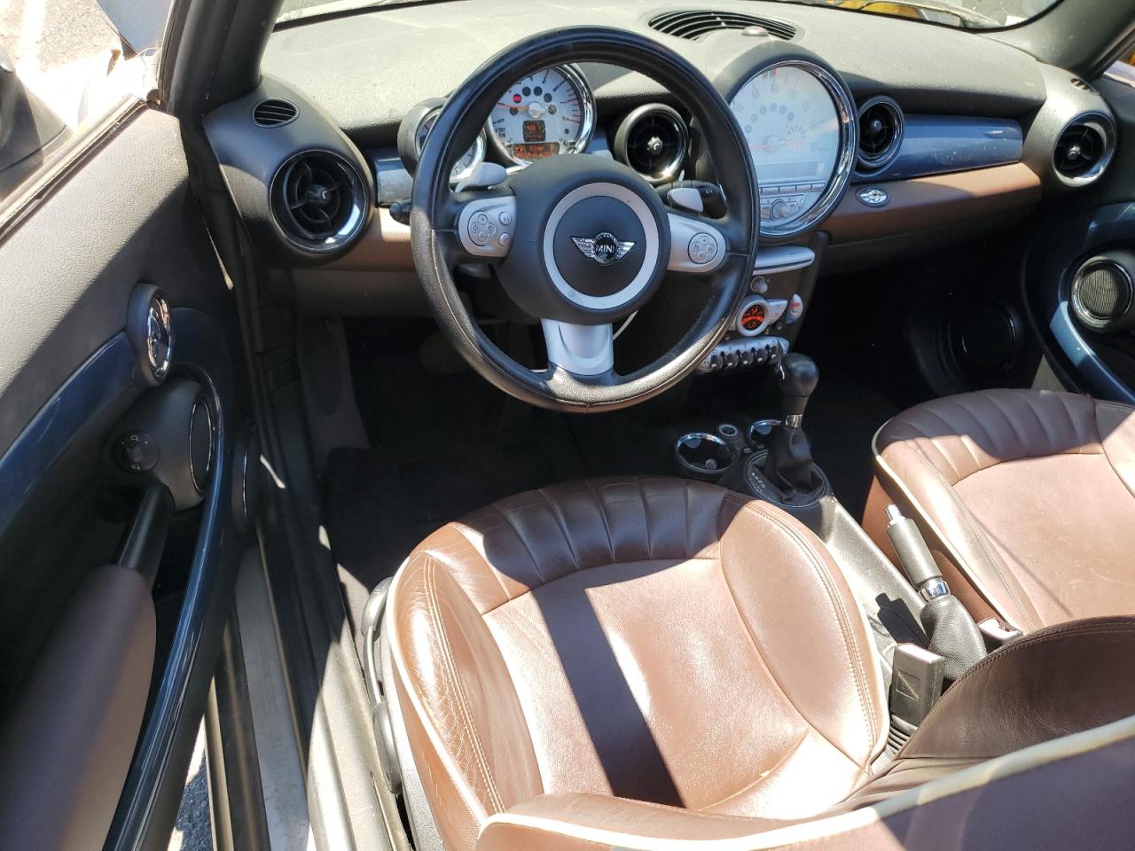 2009 Mini Cooper VIN: WMWMR33529TU95018 Lot: 64123485