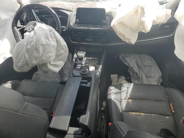  NISSAN ROGUE 2021 Srebrny