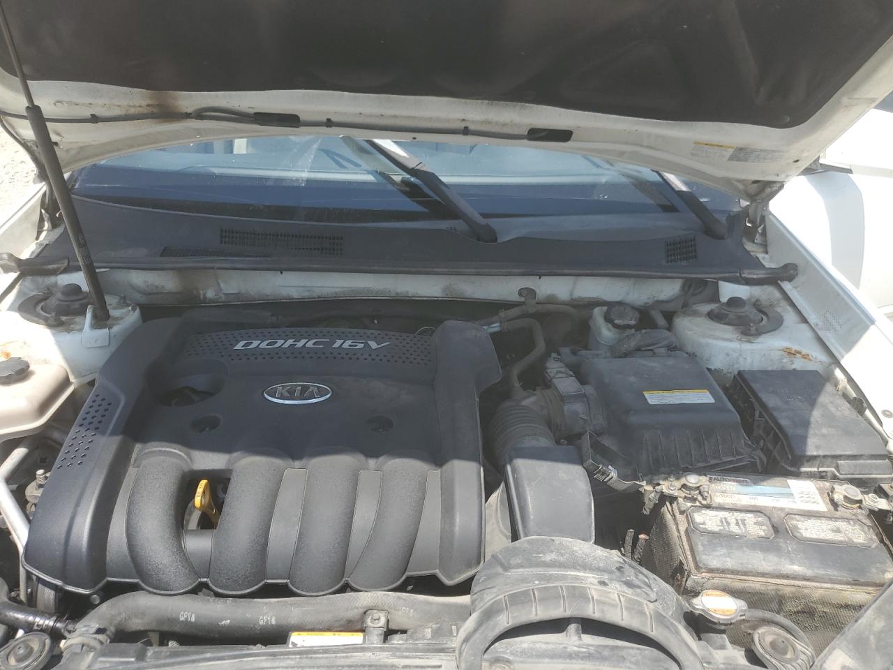 2008 Kia Optima Lx VIN: KNAGE123685177516 Lot: 64466125