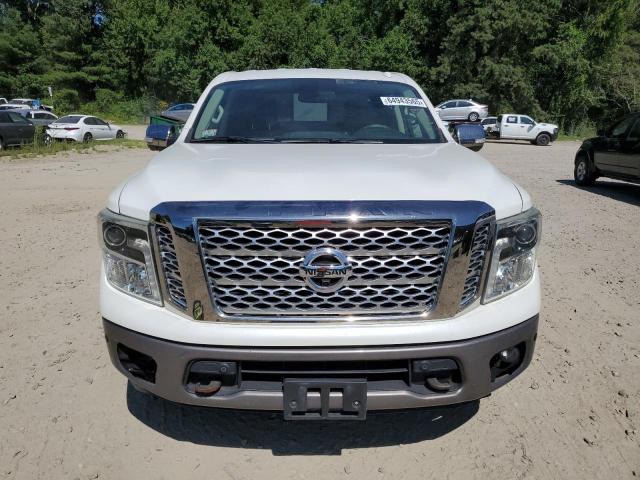  NISSAN TITAN 2017 White