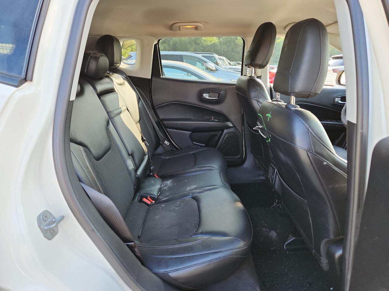 2017 Jeep Compass Latitude VIN: 3C4NJDBB7HT688733 Lot: 64588285