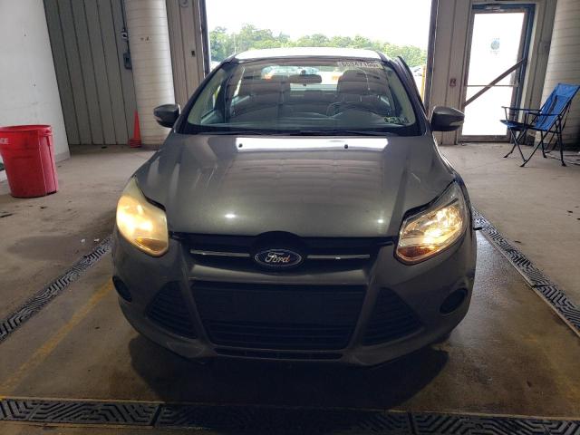 Sedans FORD FOCUS 2013 Szary