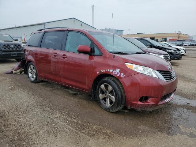 2013 TOYOTA SIENNA LE  