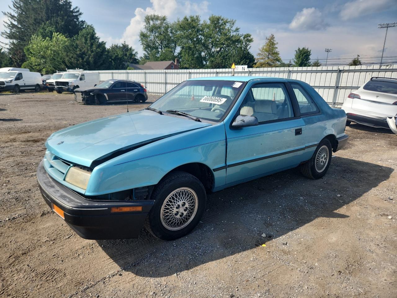 1B3XP24D2NN194982 DODGE SHADOW Photo 1