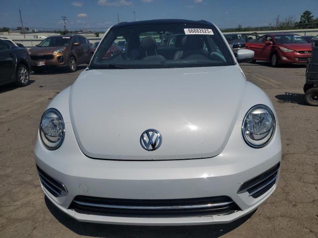  VOLKSWAGEN BEETLE 2018 Srebrny