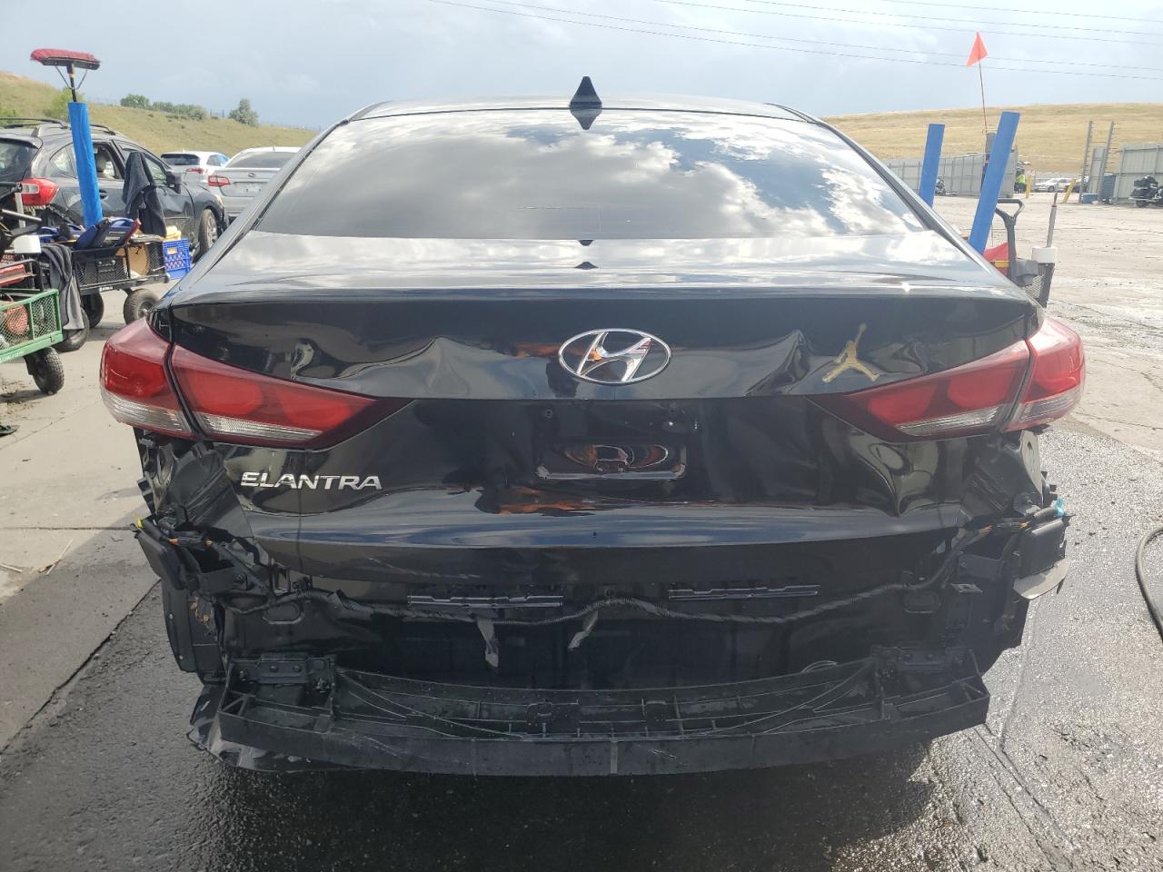 KMHD84LF9JU503081 2018 Hyundai Elantra Sel