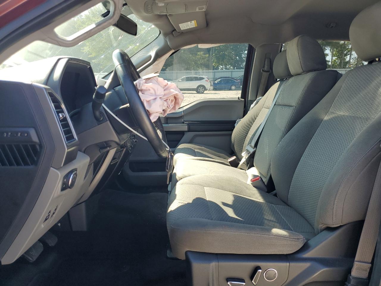 2017 Ford F150 Supercrew VIN: 1FTEW1CP1HKD23556 Lot: 67136115