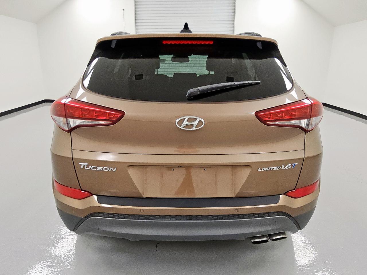 km8j33a27gu105548 KM8J33A27GU105548 2016 Hyundai Tucson Limited
