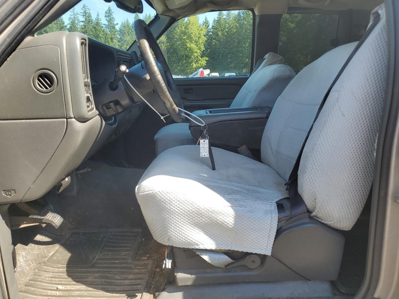 2005 Chevrolet Silverado C2500 Heavy Duty VIN: 1GCHC29U55E114775 Lot: 65018165