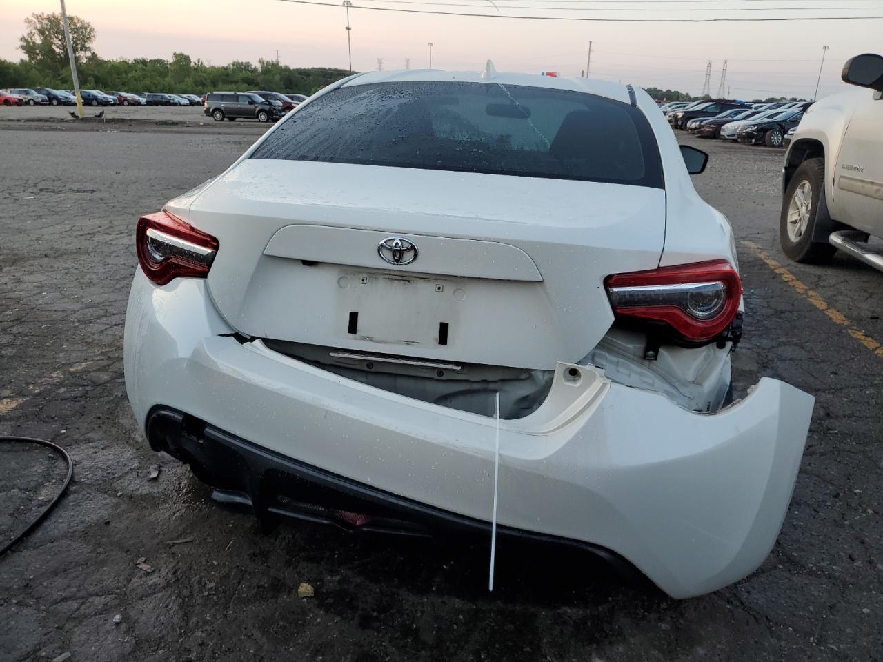2017 Toyota 86 Base VIN: JF1ZNAA11H9706221 Lot: 63605185