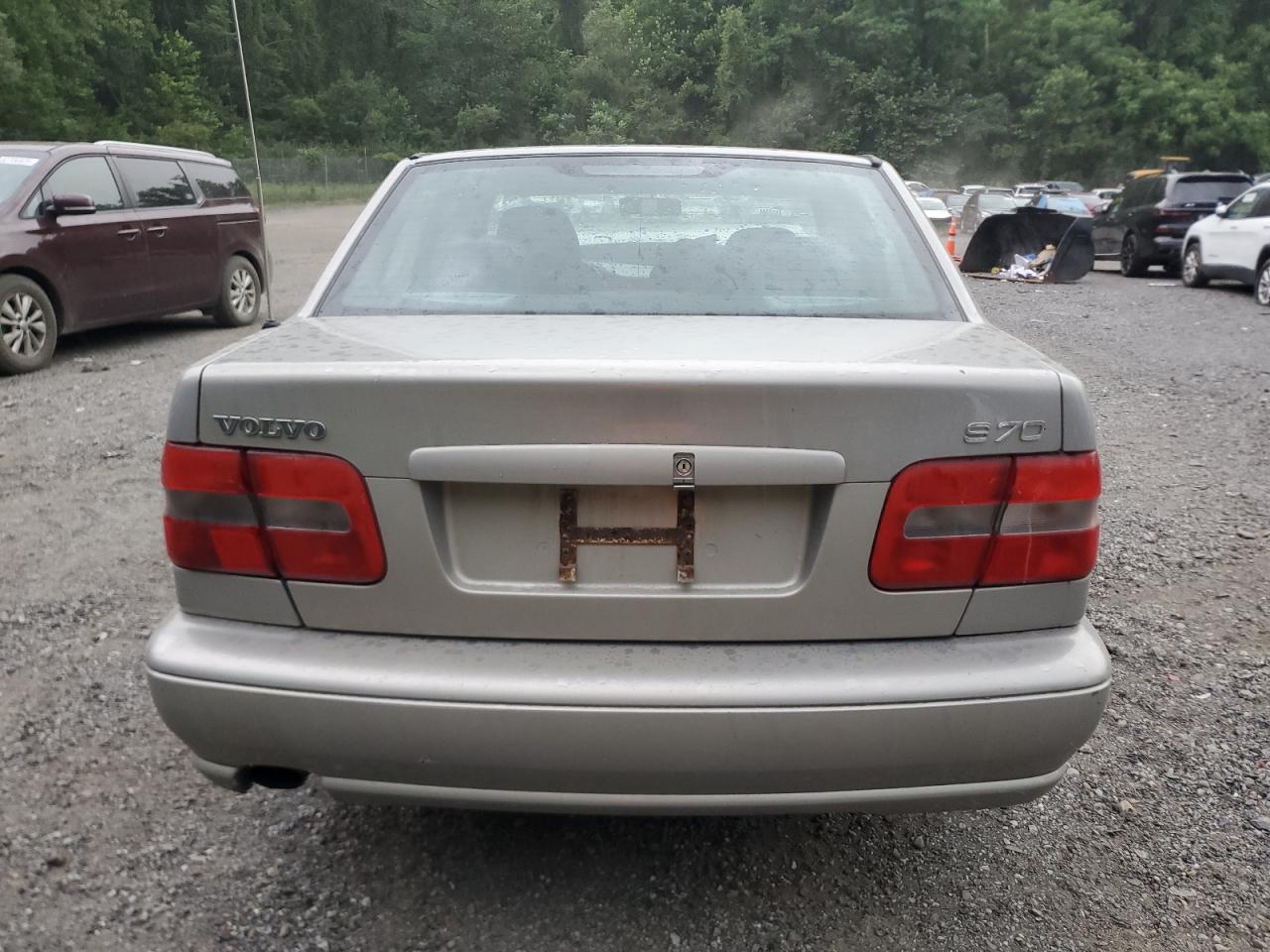 1998 Volvo S70 VIN: YV1LS554XW2443120 Lot: 63034585