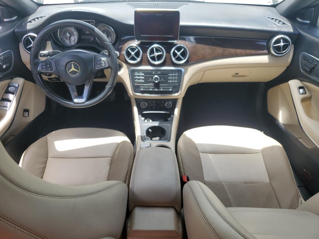 wddsj4eb1fn242398 WDDSJ4EB1FN242398 2015 Mercedes-Benz Cla 250