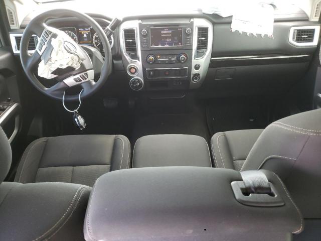  NISSAN TITAN 2019 Czarny