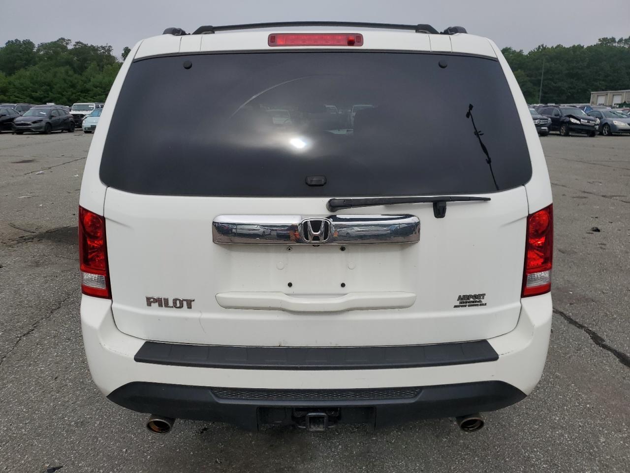2014 Honda Pilot Exln VIN: 5FNYF3H72EB001082 Lot: 65033725