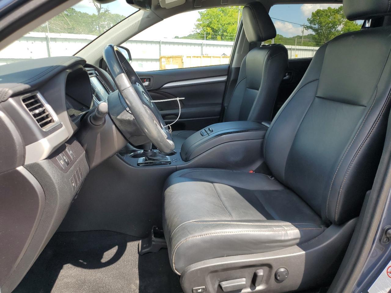 2017 Toyota Highlander Se VIN: 5TDJZRFH1HS408351 Lot: 64393015